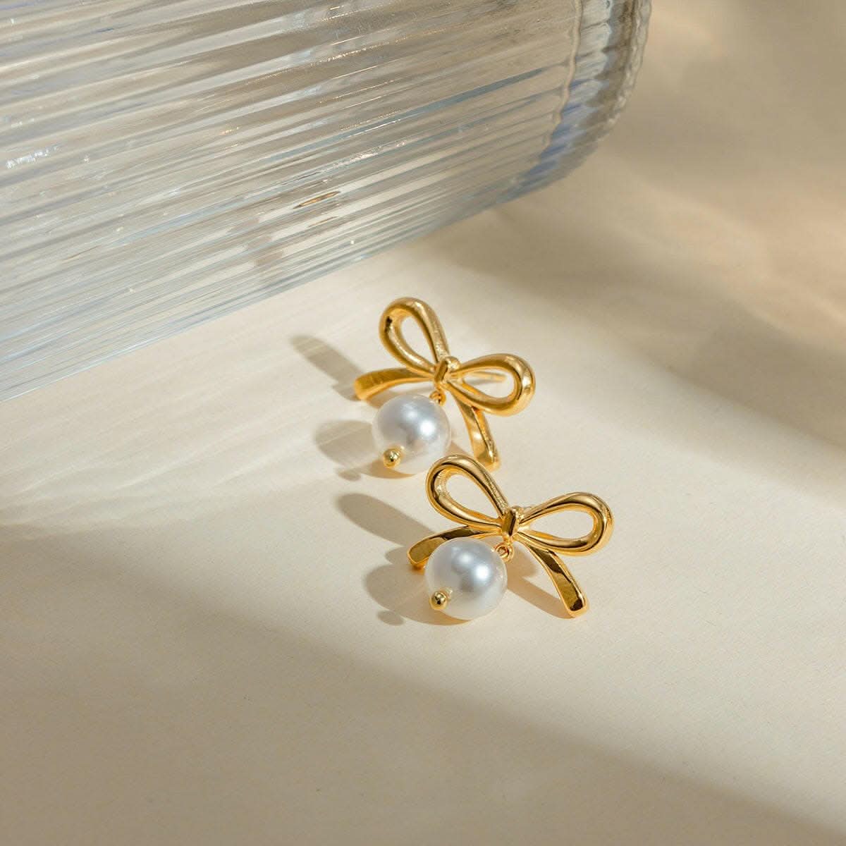 Elegant pearl bow earrings - Love Salve